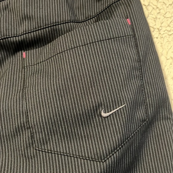 Nike Tour Performance Dri-Fit Gray and black striped Golf skort size 2 - Picture 11 of 16
